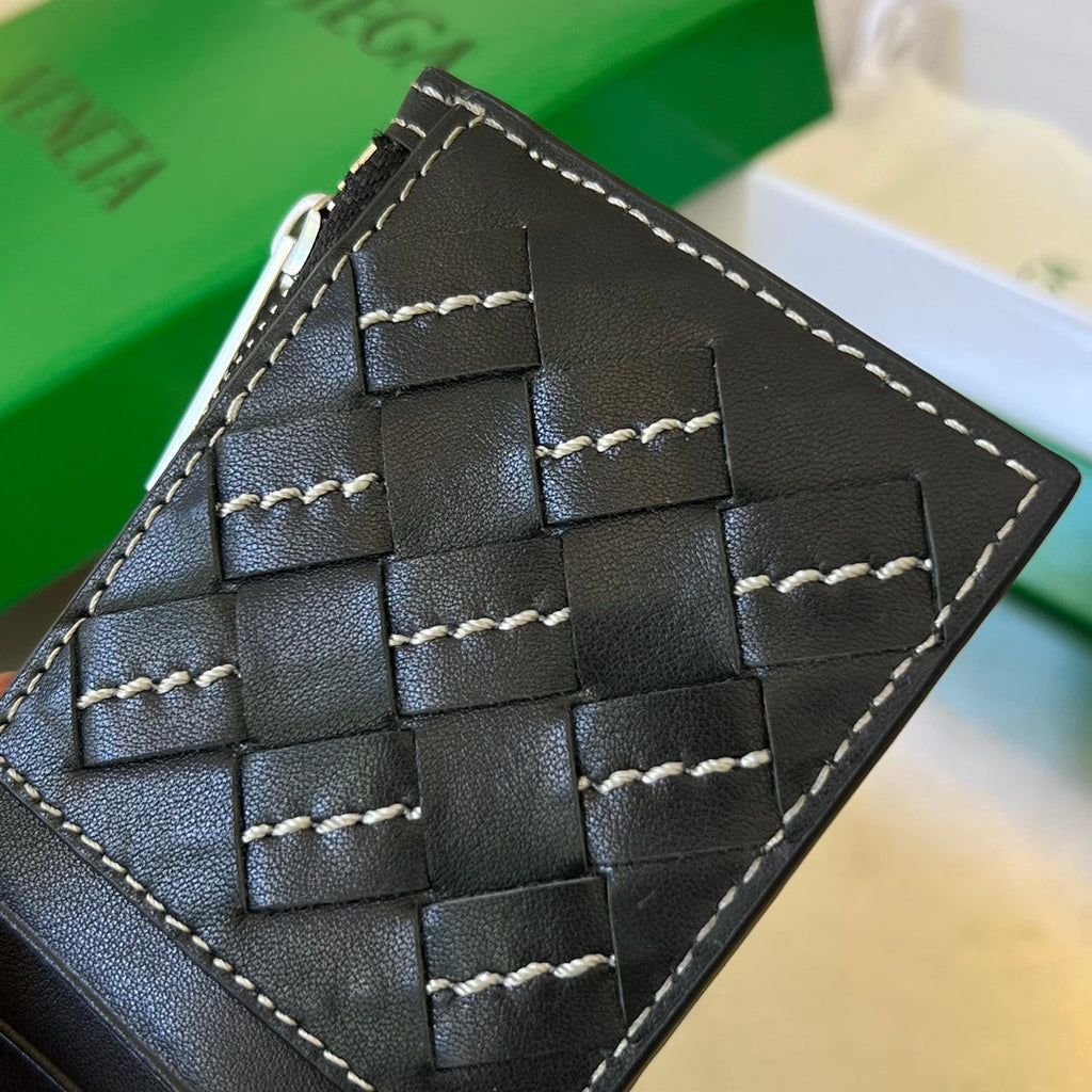 BOTTEGA VENETA ZIPPED CARD CASE 11 BLACK CALFSKIN