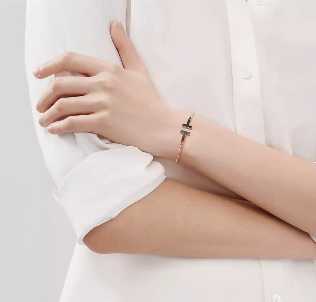 18K Tiffany Black Bracelet