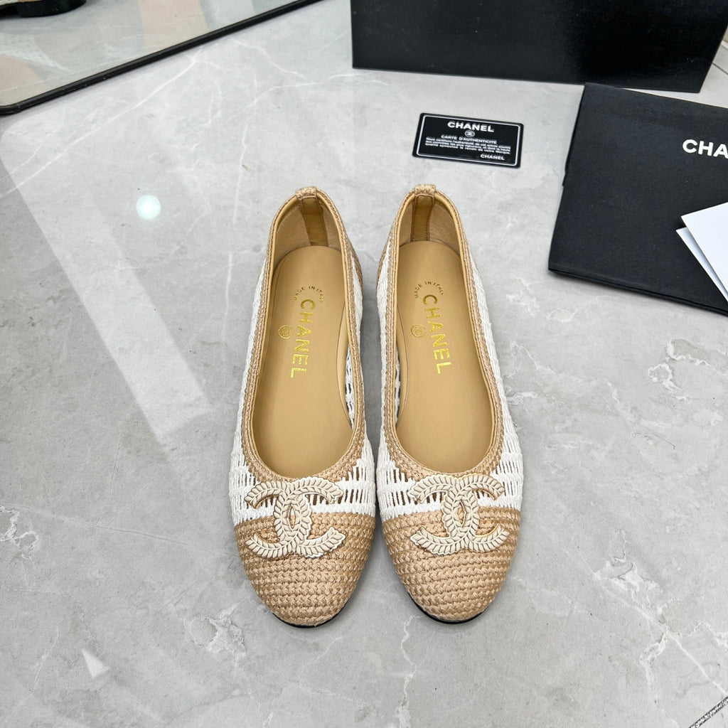 CHANEL BALLET FLAT 10 MM IN WHITE MIX BEIGE RAFFIA