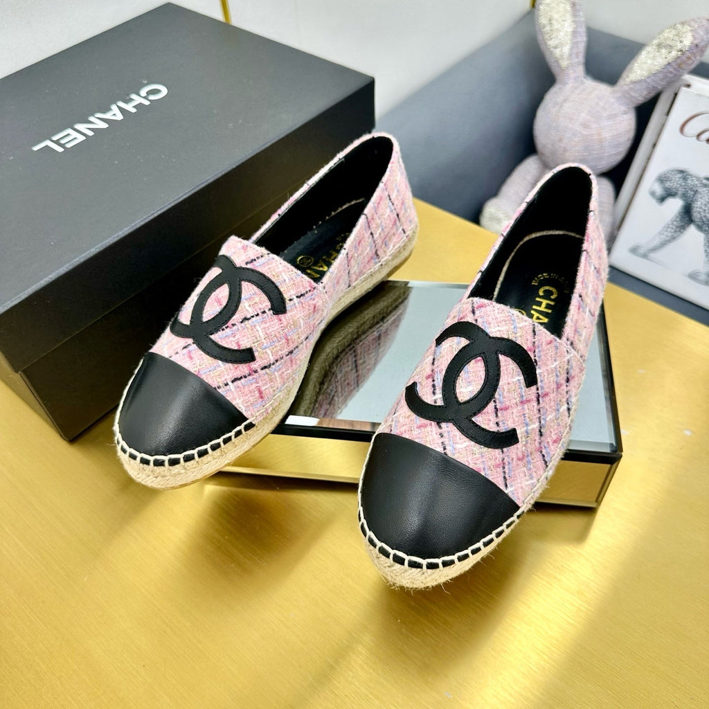 CHANEL ESPADRILLES PLATFORM 25S IN PINK TWEED MIX BLACK CALFSKIN WITH LINED PATTERN