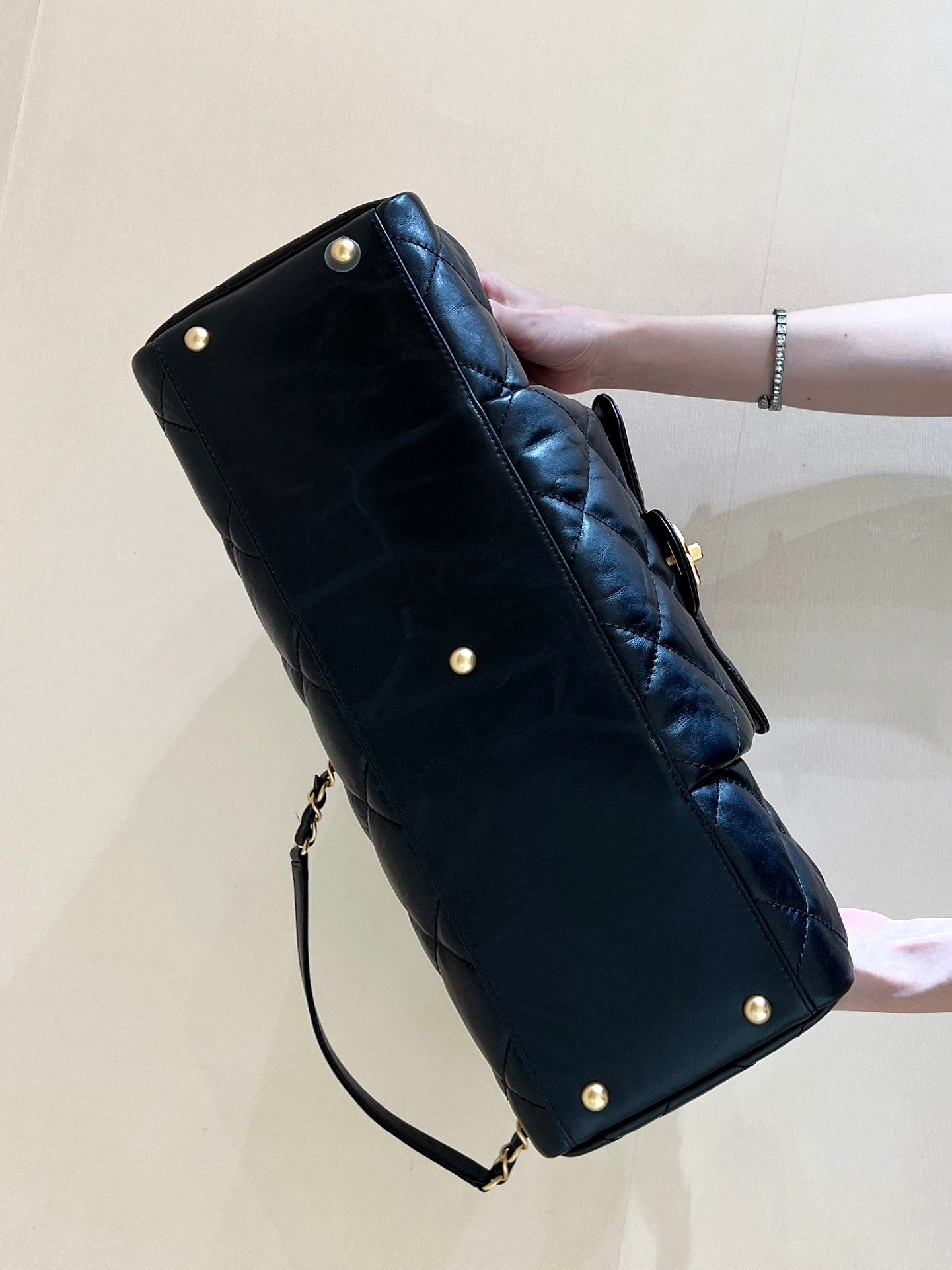 CHANEL BOWLING BAG 44 IN BLACK SOFT LAMBSKIN GOLD HARDWARE